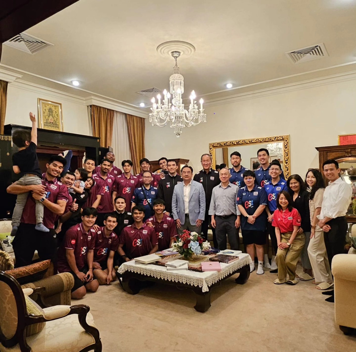 วอลเลย์บอลชายไทย ยังกลับบ้านไม่ได้ - เหตุ บาห์เรน ปิดน่านฟ้า สมพร ยันสมาคมพร้อมช่วย