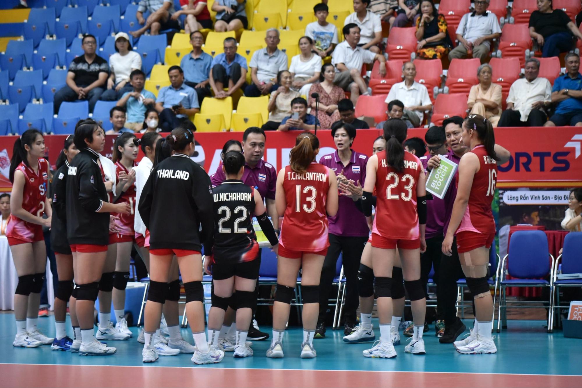 ตบสาวไทย ชุดผสม - เก็บชัยเหนือ เวียดนาม นัดที่สองศึกลูกยาง VTV CUP