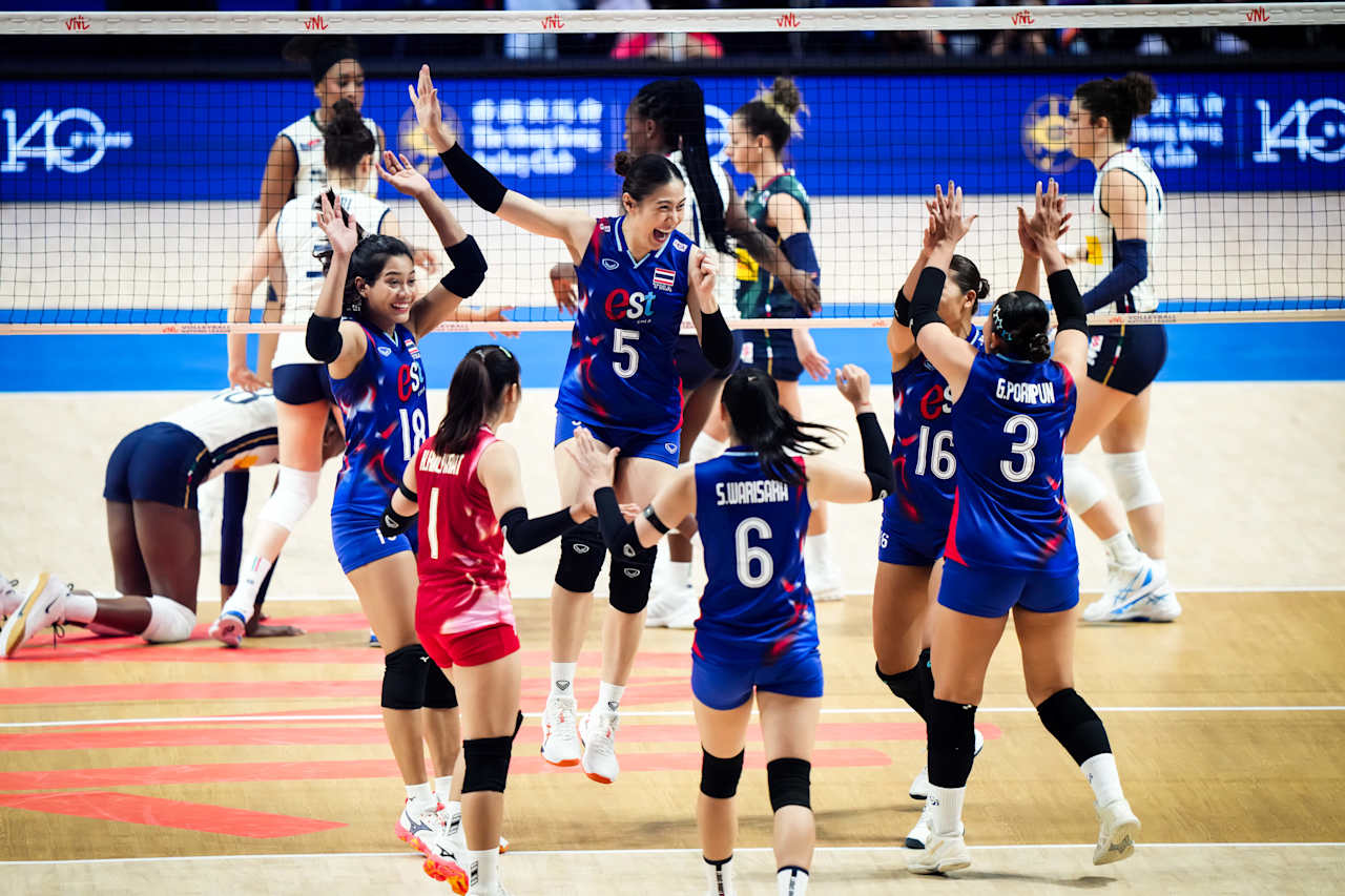 ตบสาวไทย ร่วมส่งกำลังใจ - ถึงทหาร ประชาชน เหยื่อกัมพูชา วอนช่วยบริจาคเลือด